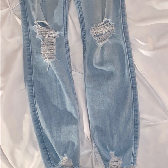 hollister skinny ripped jeans - Picture 2 of 4
